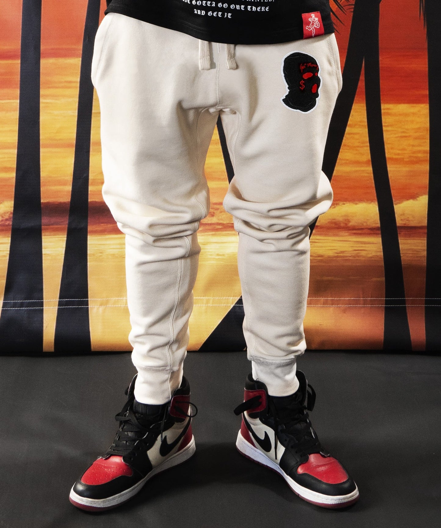 Ski Mask Che Patch Jogger